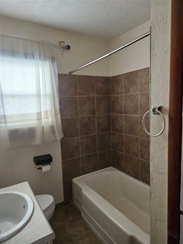 3407 NW Kinyon, Lawton, OK 73505