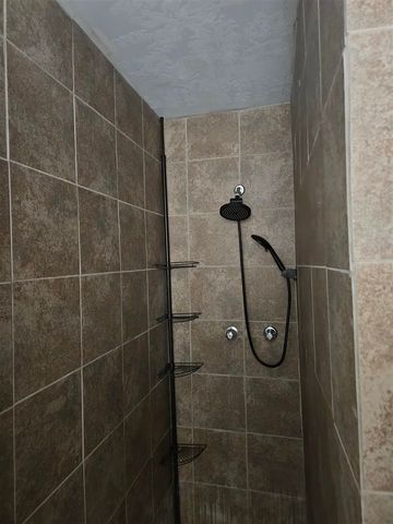 3407 NW Kinyon, Lawton, OK 73505