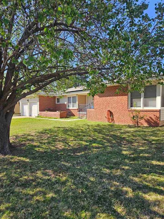 3407 NW Kinyon, Lawton, OK 73505
