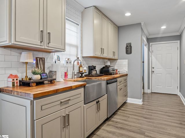 1515 Rainbow Lake Road, Inman, SC 29349