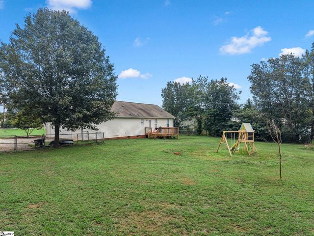 1515 Rainbow Lake Road, Inman, SC 29349