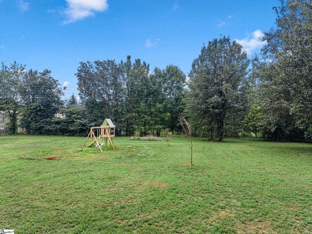 1515 Rainbow Lake Road, Inman, SC 29349