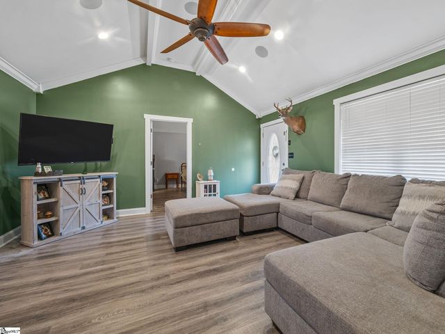1515 Rainbow Lake Road, Inman, SC 29349