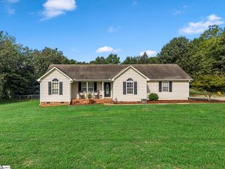 1515 Rainbow Lake Road, Inman, SC 29349