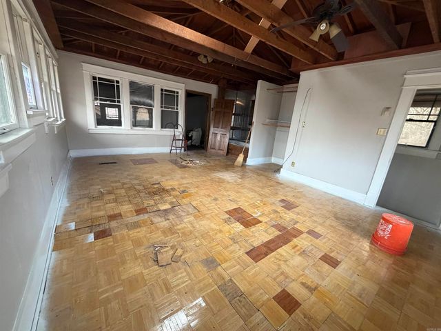 2010 S Summit Street, Little Rock, AR 72202