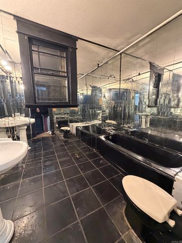 2010 S Summit Street, Little Rock, AR 72202