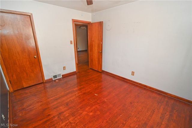 11 Brookline Avenue, Youngstown, OH 44505