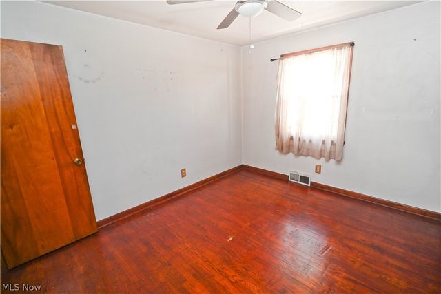 11 Brookline Avenue, Youngstown, OH 44505