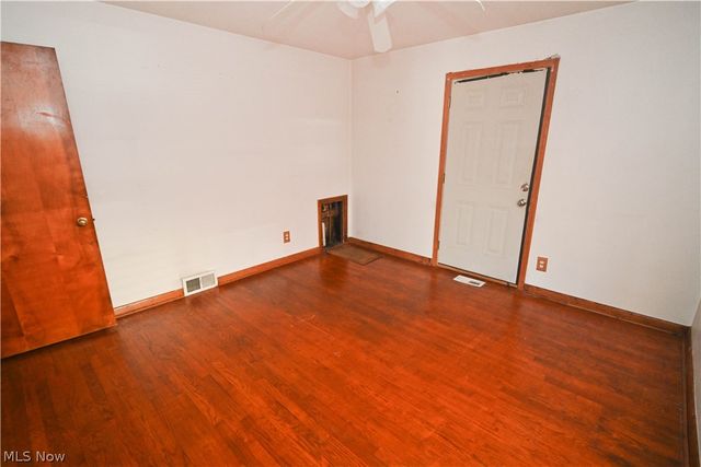 11 Brookline Avenue, Youngstown, OH 44505
