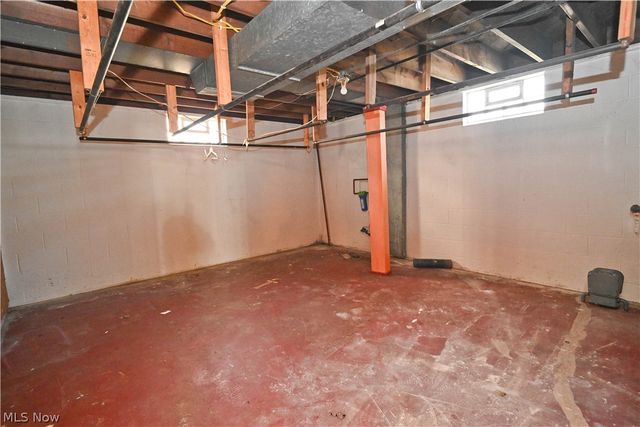 11 Brookline Avenue, Youngstown, OH 44505