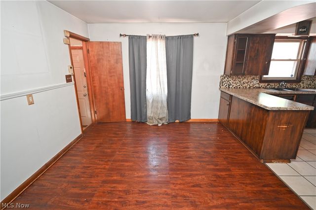 11 Brookline Avenue, Youngstown, OH 44505