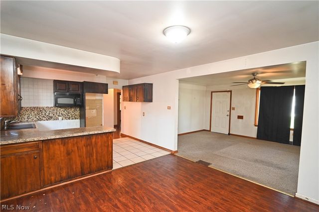 11 Brookline Avenue, Youngstown, OH 44505
