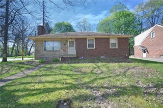 11 Brookline Avenue, Youngstown, OH 44505