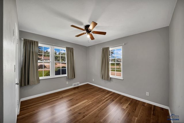 4125 CANYON LAKE DR, Rapid City, SD 57702
