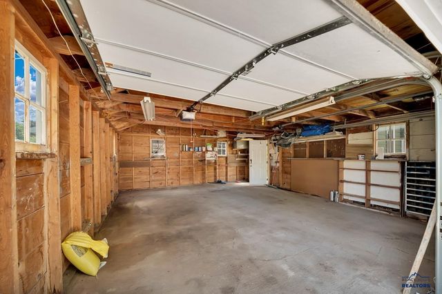 4125 CANYON LAKE DR, Rapid City, SD 57702