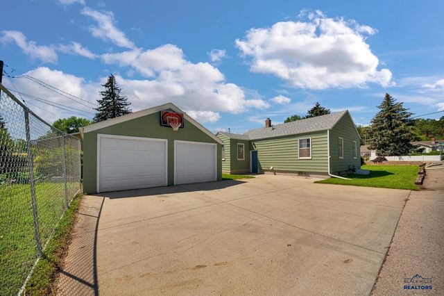 4125 CANYON LAKE DR, Rapid City, SD 57702