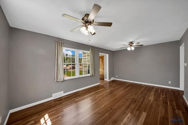 4125 CANYON LAKE DR, Rapid City, SD 57702