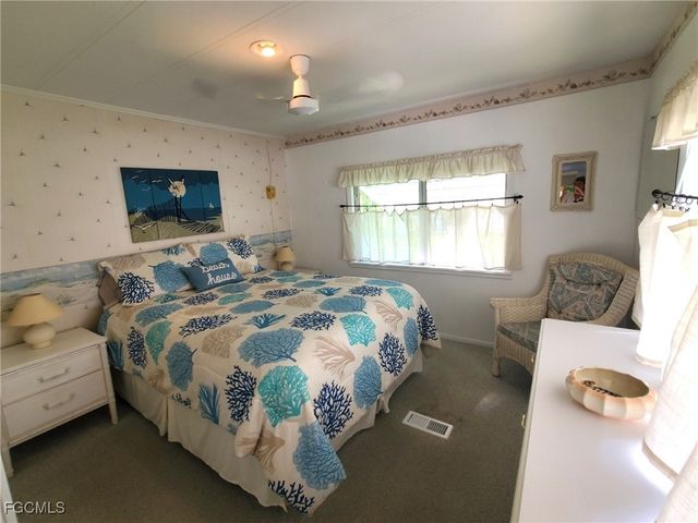 865 Moonlight DR, North Fort Myers, FL 33917