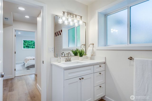 20005 13th pl NW, Shoreline, WA 98177