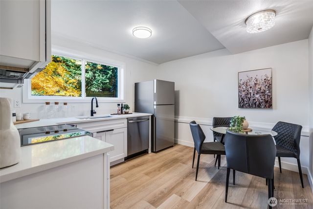 20005 13th pl NW, Shoreline, WA 98177