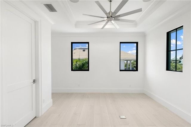 375 Periwinkle CT, Marco Island, FL 34145