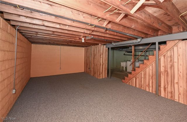 9158 Tanglewood Road, Macedonia, OH 44056