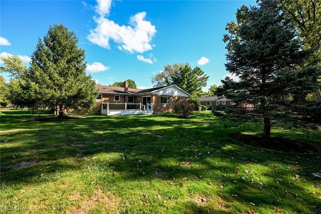 9158 Tanglewood Road, Macedonia, OH 44056