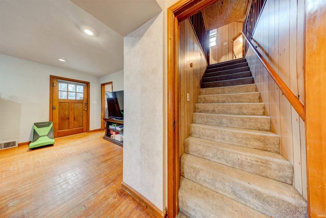 1013 N Main Street, Winslow, IN 47598