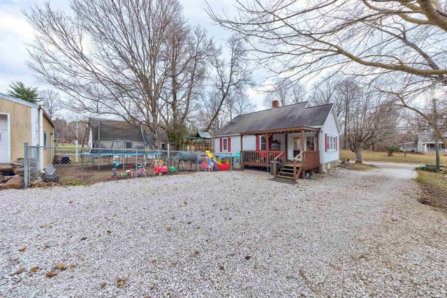 1013 N Main Street, Winslow, IN 47598