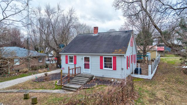 1013 N Main Street, Winslow, IN 47598