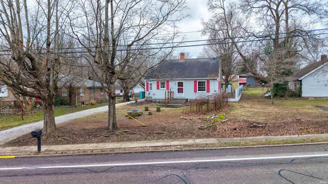 1013 N Main Street, Winslow, IN 47598