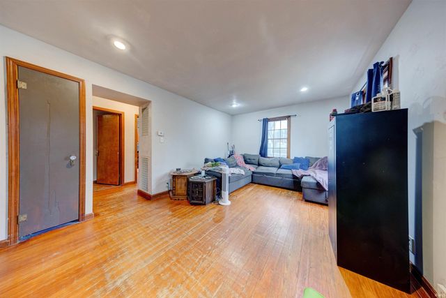 1013 N Main Street, Winslow, IN 47598