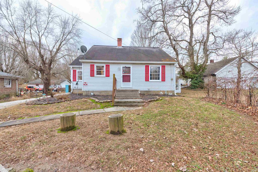 1013 N Main Street, Winslow, IN 47598