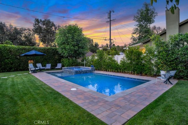 21219 De La Osa, Woodland Hills, CA 91364
