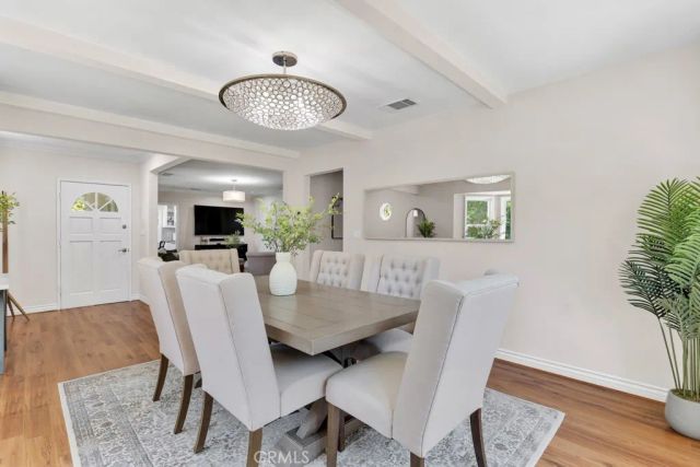 21219 De La Osa, Woodland Hills, CA 91364
