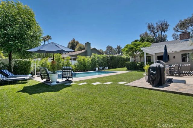 21219 De La Osa, Woodland Hills, CA 91364