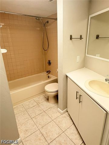 1123 SW 48th TER 103, Cape Coral, FL 33914