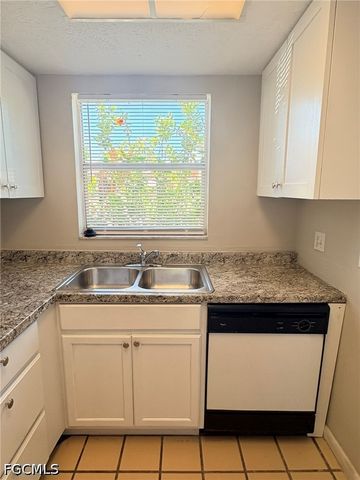1123 SW 48th TER 103, Cape Coral, FL 33914