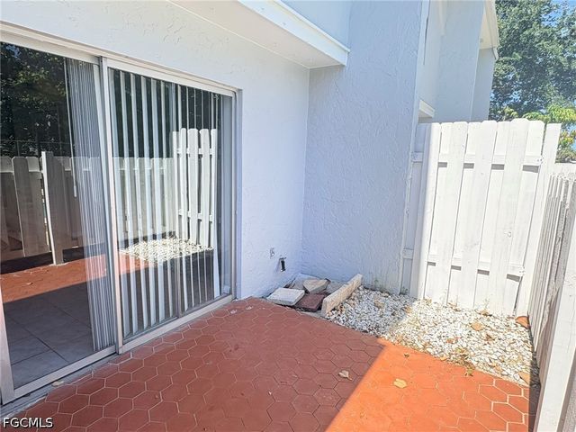 1123 SW 48th TER 103, Cape Coral, FL 33914
