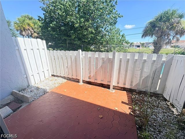 1123 SW 48th TER 103, Cape Coral, FL 33914