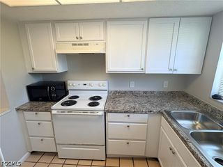 1123 SW 48th TER 103, Cape Coral, FL 33914