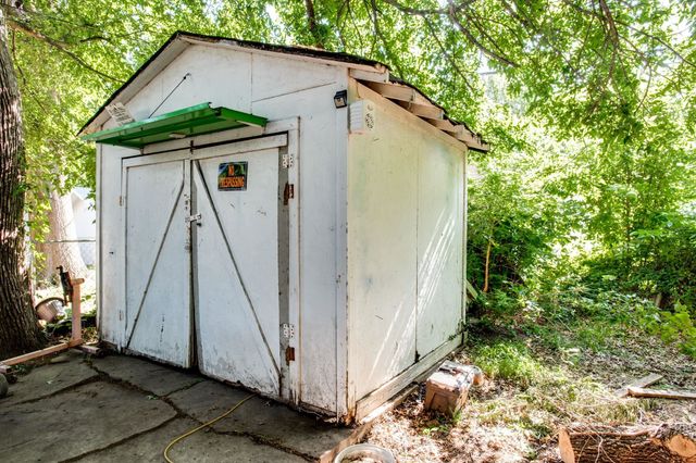 924 N Rutan St, Wichita, KS 67208