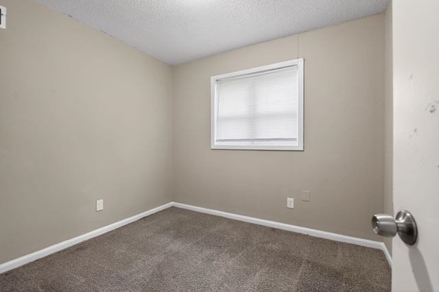 4212 FALCON DR, Memphis, TN 38109