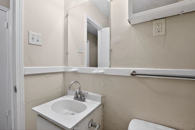 4212 FALCON DR, Memphis, TN 38109