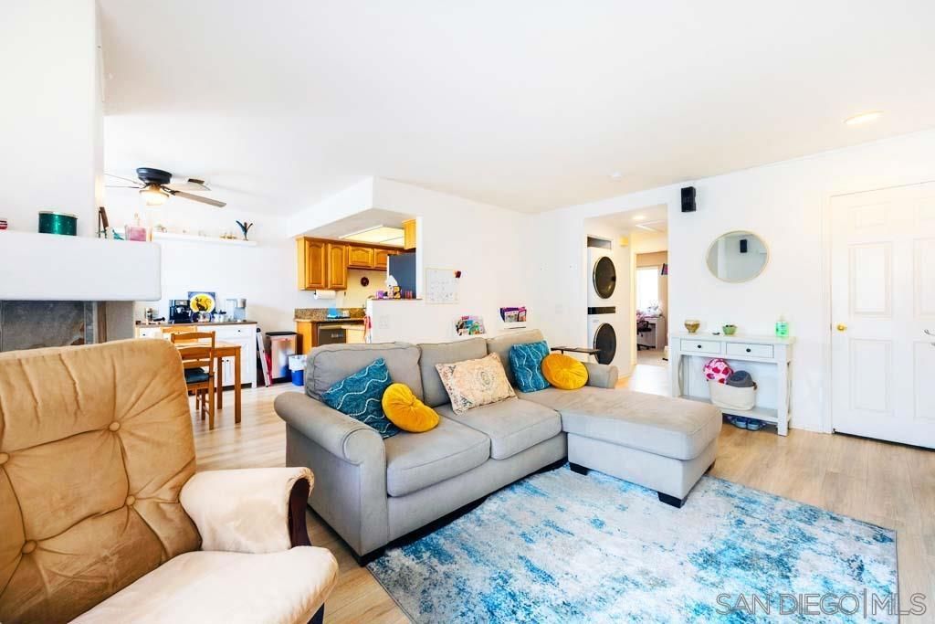 Image 14 of property listing at 13945 Midland Rd, Poway, CA 92064