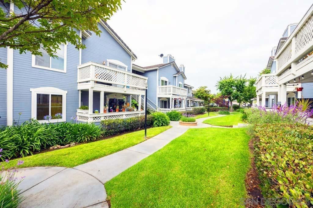 Image 3 of property listing at 13945 Midland Rd, Poway, CA 92064