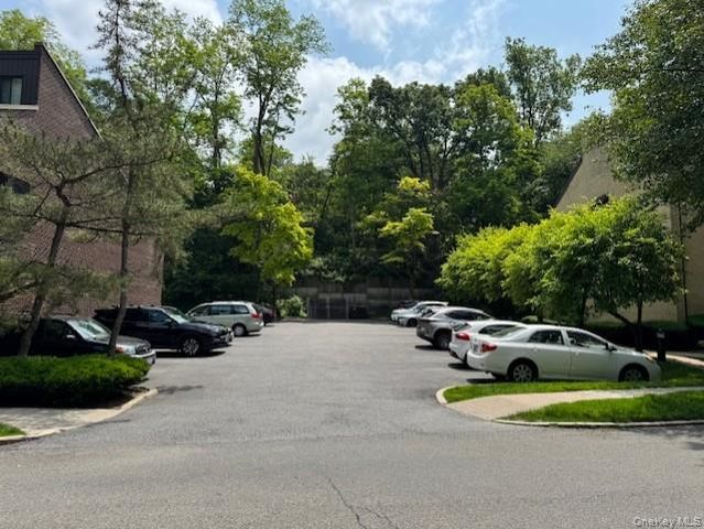 352 N Greeley Avenue, Chappaqua, NY 10514