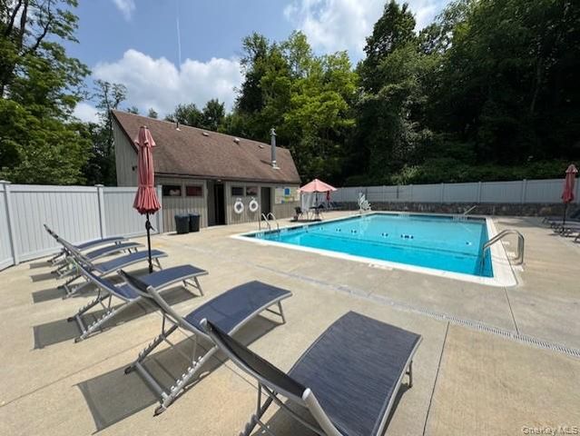 352 N Greeley Avenue, Chappaqua, NY 10514