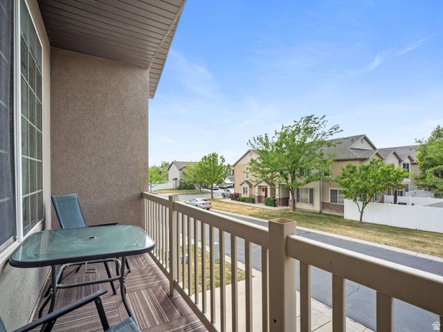 482 N WALTON DR, North Salt Lake, UT 84054