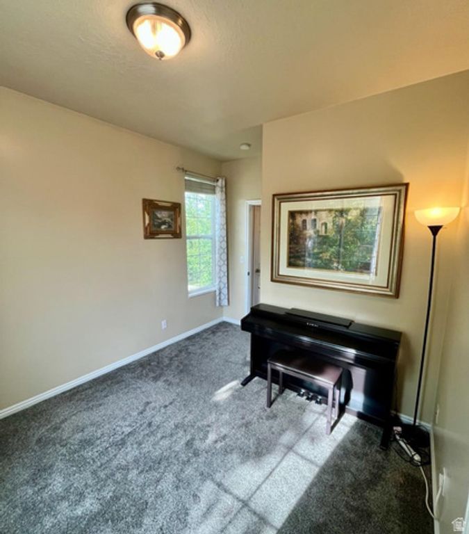 Image 12 of property listing at 482 N WALTON DR, North Salt Lake, UT 84054